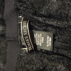 NWOT Gorgeous Victoria's Secret Lace Slip Skirt